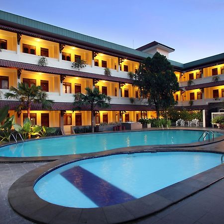 Cakra Kembang Hotel Kejayan Екстер'єр фото