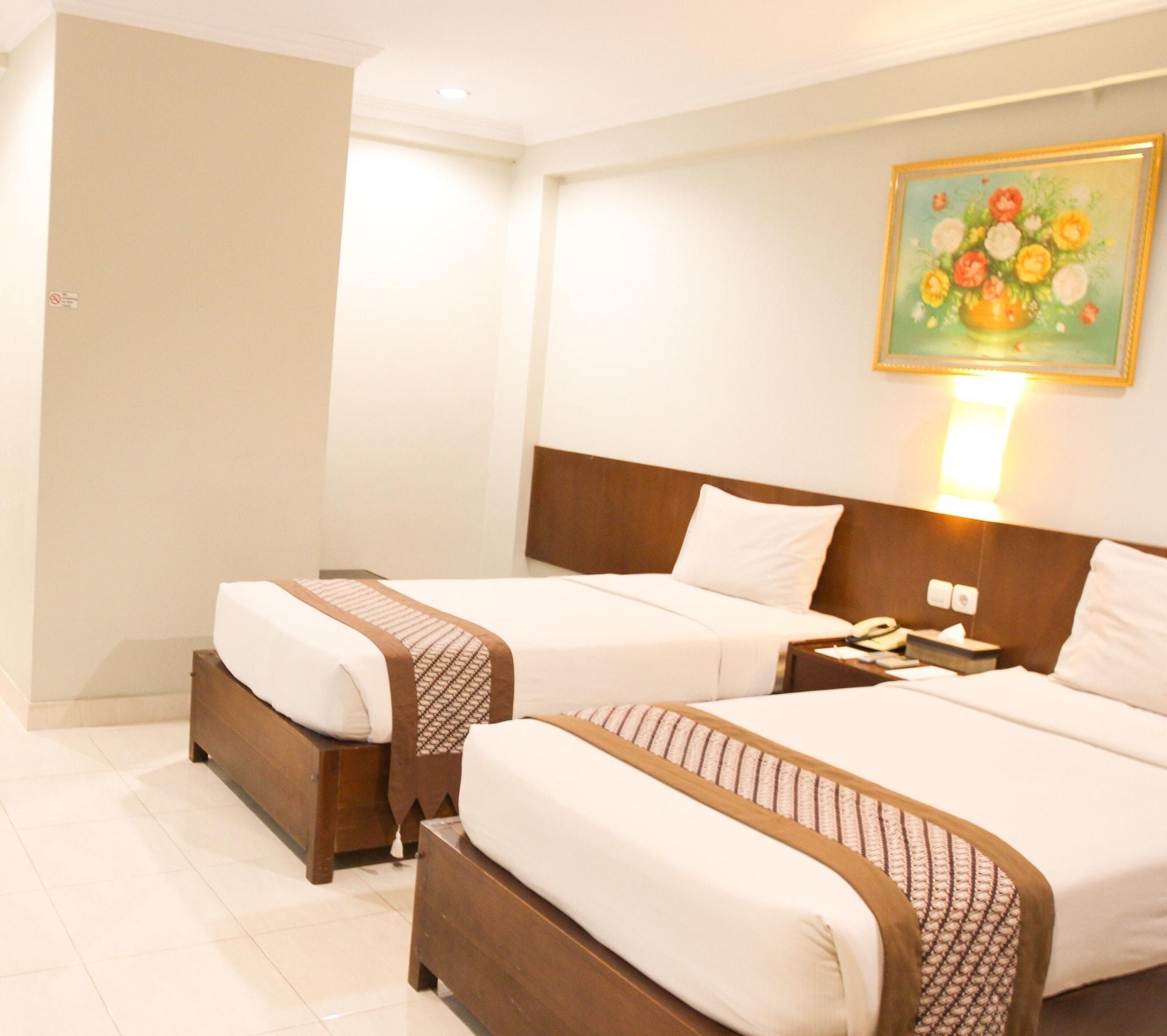 Cakra Kembang Hotel Kejayan Екстер'єр фото