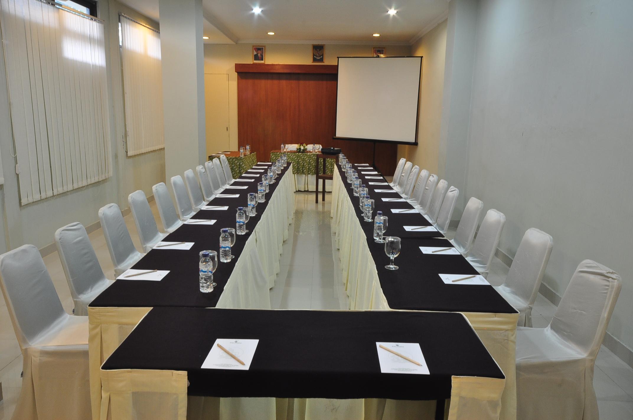 Cakra Kembang Hotel Kejayan Екстер'єр фото