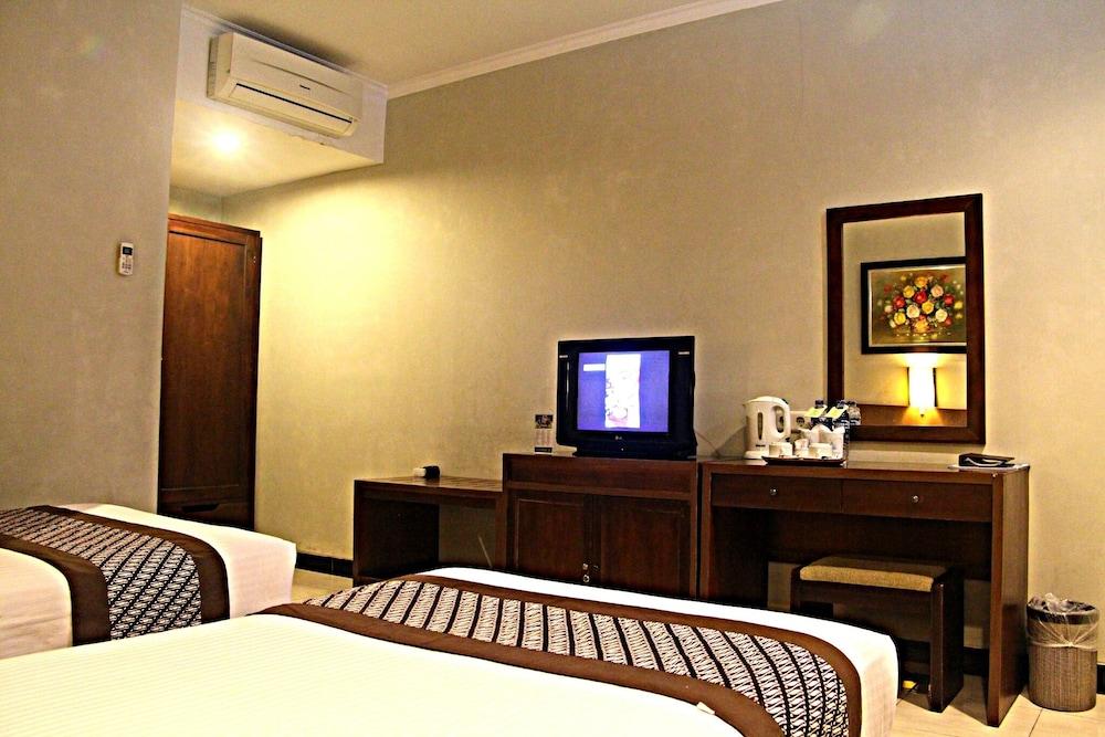 Cakra Kembang Hotel Kejayan Екстер'єр фото