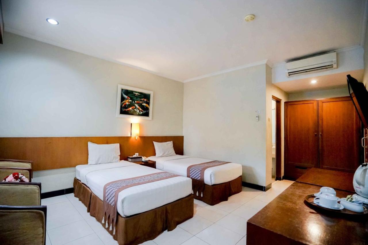 Cakra Kembang Hotel Kejayan Екстер'єр фото