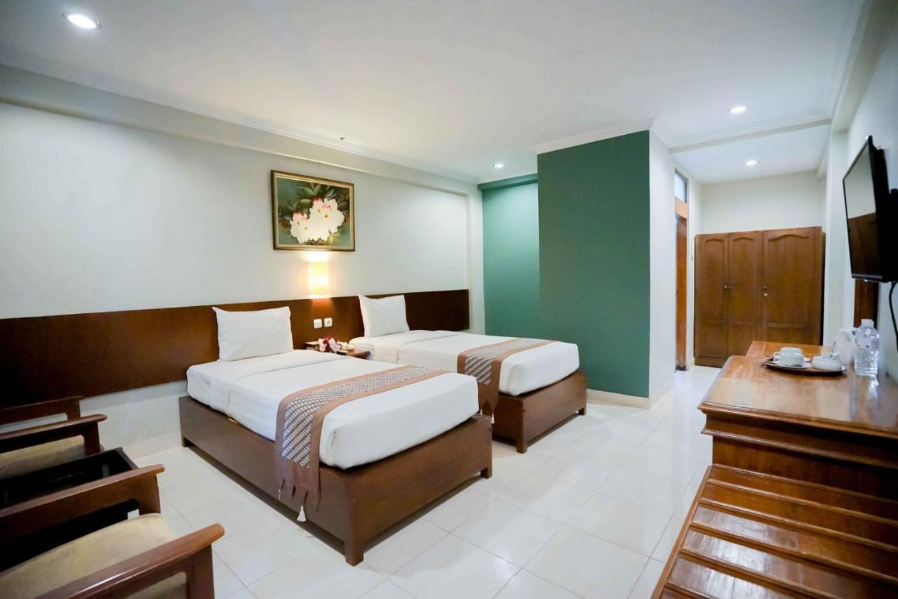 Cakra Kembang Hotel Kejayan Екстер'єр фото