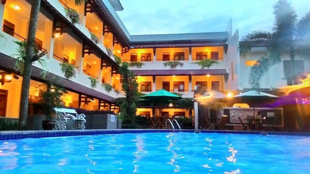 Cakra Kembang Hotel Kejayan Екстер'єр фото