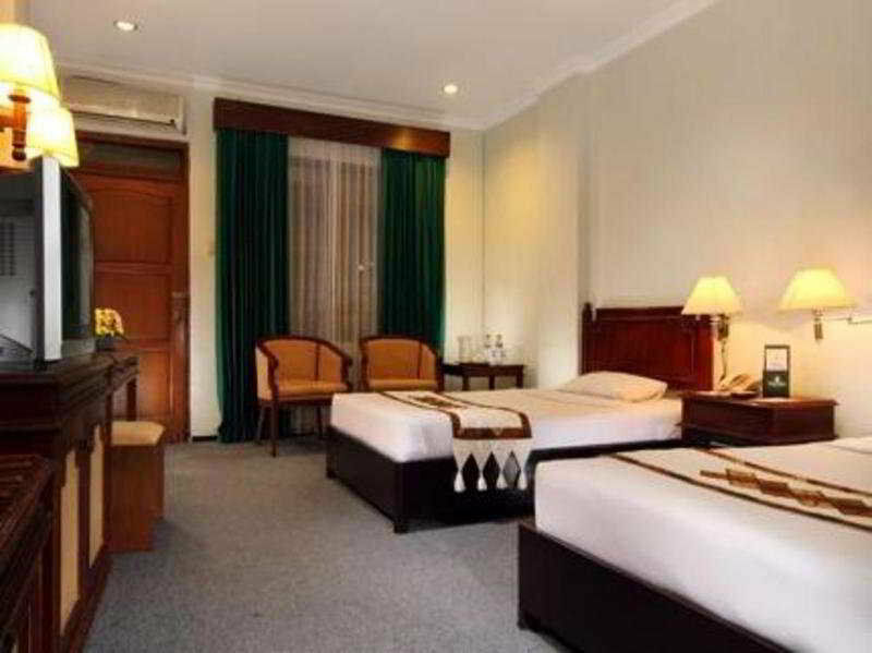 Cakra Kembang Hotel Kejayan Екстер'єр фото